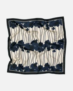 Marimekko Lauhtua Lammet Silk Scarf<Woman Scarves